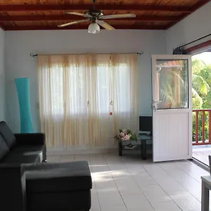 green-blue-beach-house.maheislandhotels.com/
