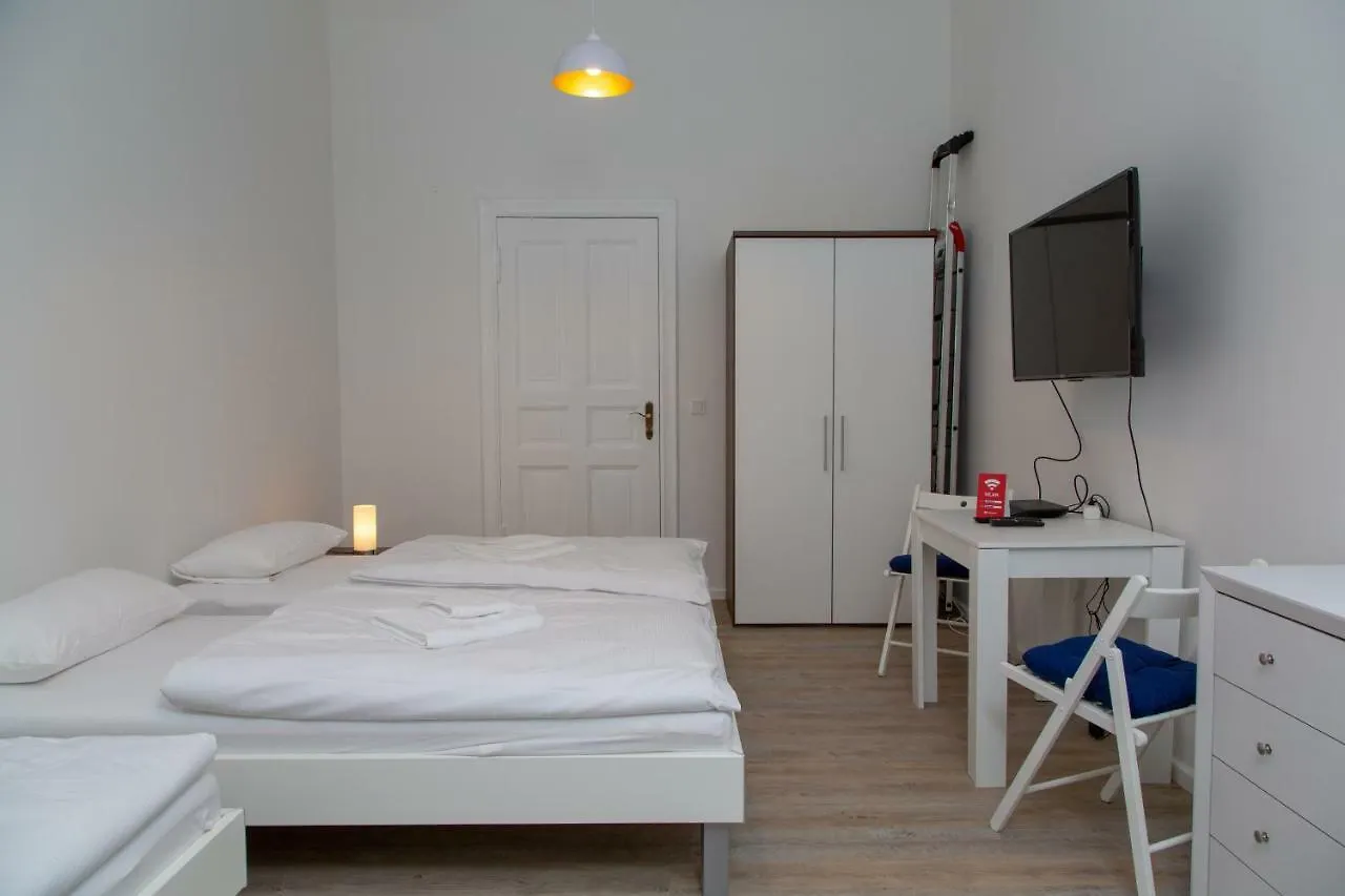 Apartment Pandoras Home Berlin Germany